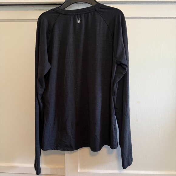 Active long-sleeve top, Spyder Black, Thumb Holes & Fitted Seams – Size M - Picture 4 of 4